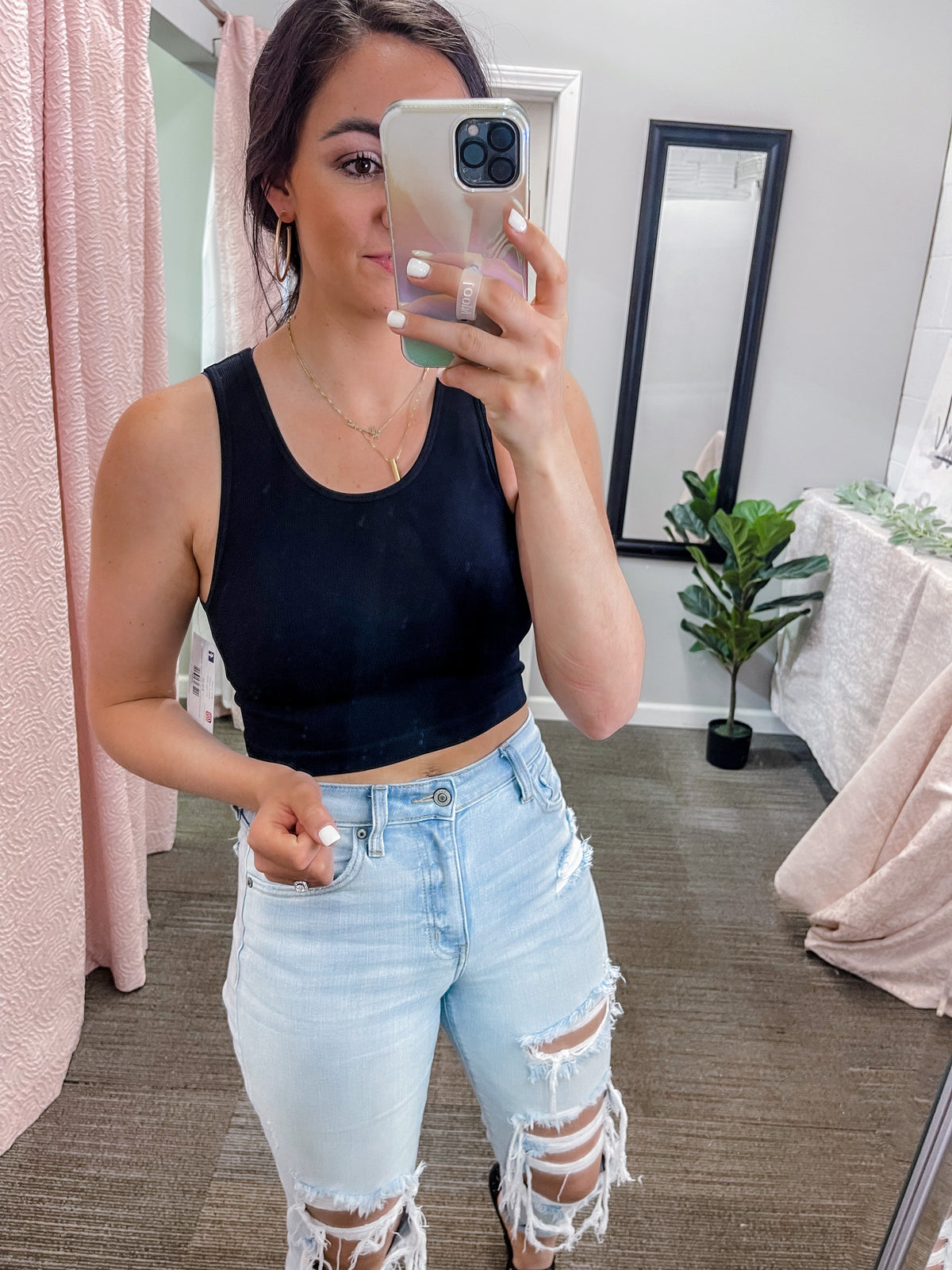 That Simple Cropped Tank Top- Black