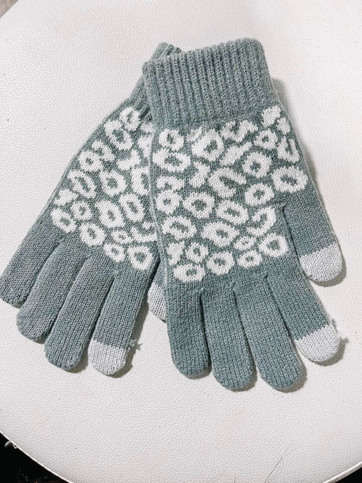 Leopard Gray Touch Gloves